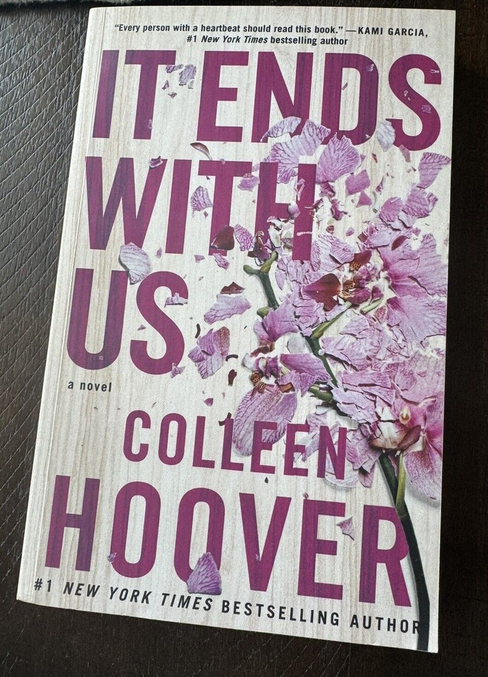 It Ends with Us Colleen Hoover Paperback